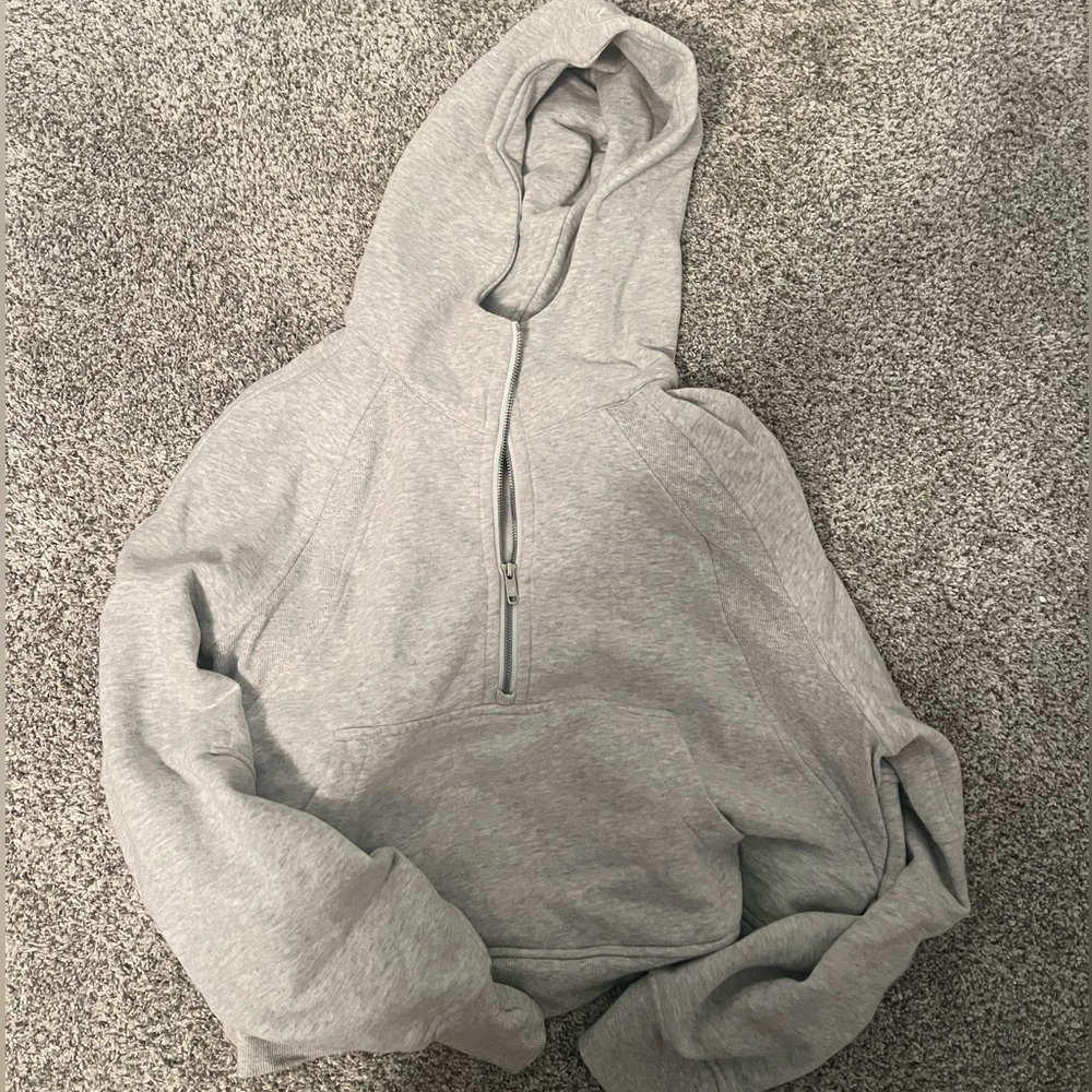 Lululemon cropped scuba hoodie